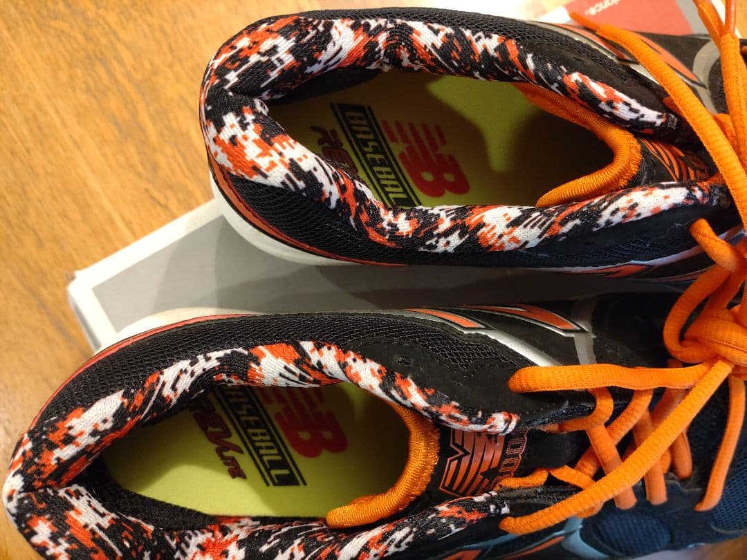 New Balance スパイクシューズ