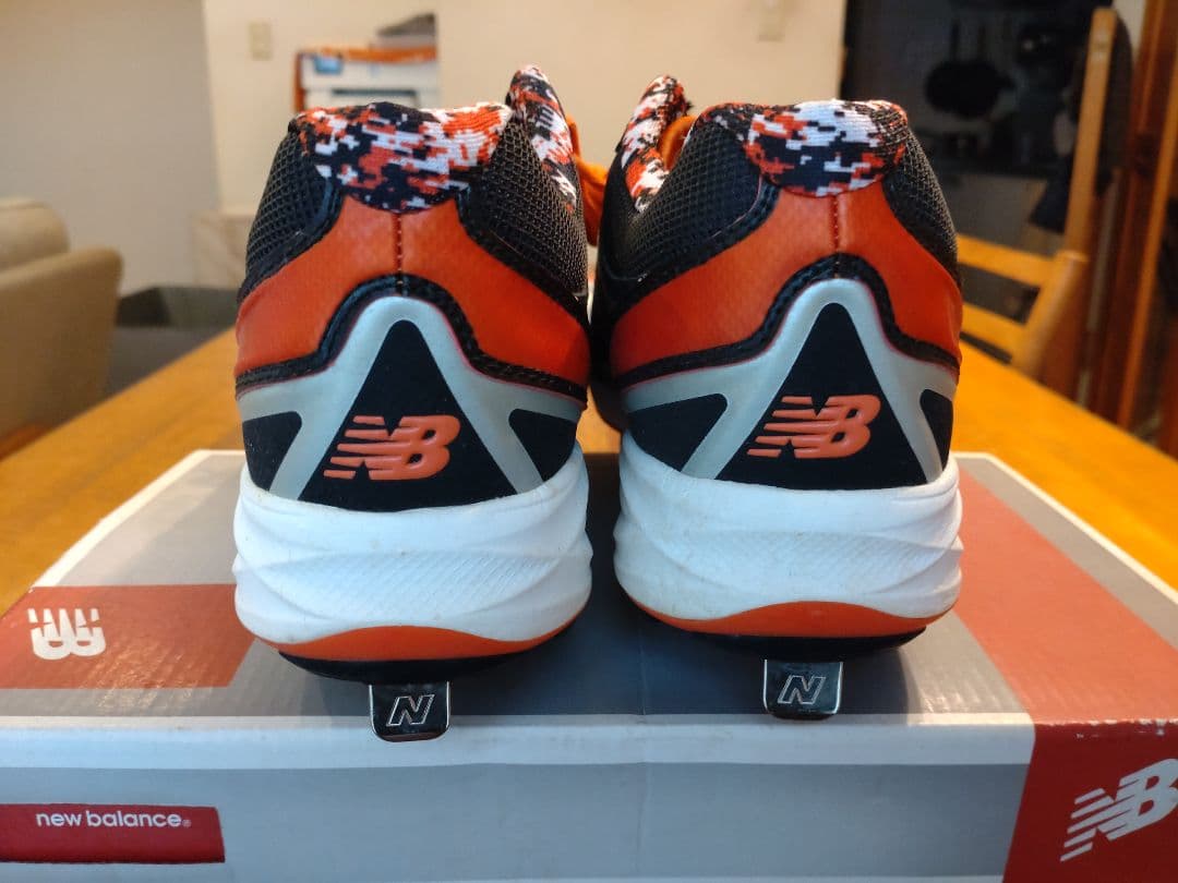 New Balance スパイクシューズ