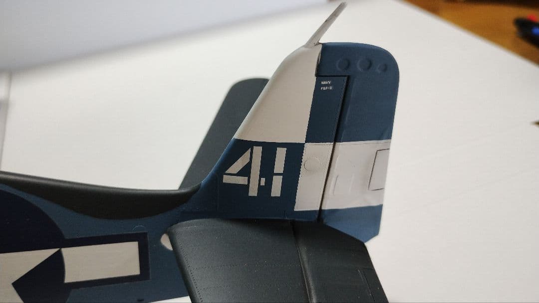 プラモデル完成機　1/32　F-6F-3/5HELLCAT