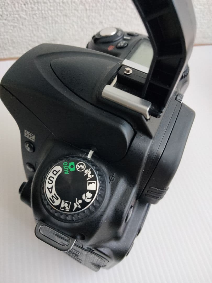 Nikon D90 ボディのみ　箱ほか付属品多数