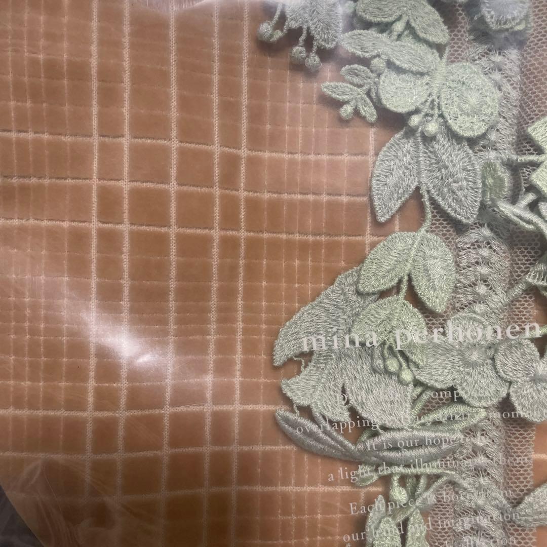 ミナペルホネン　エッグバッグ　forest parade