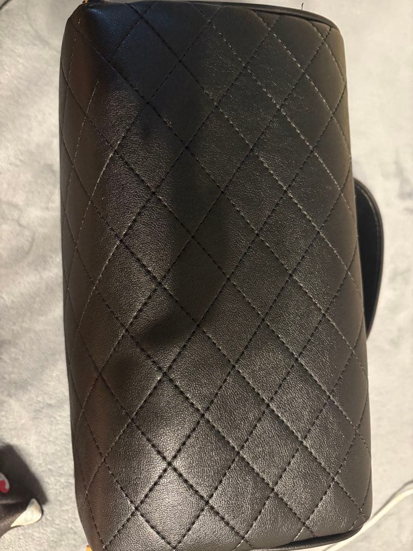 ブランド不問、リピーター様向け。中身も外側もすべて本革仕様。