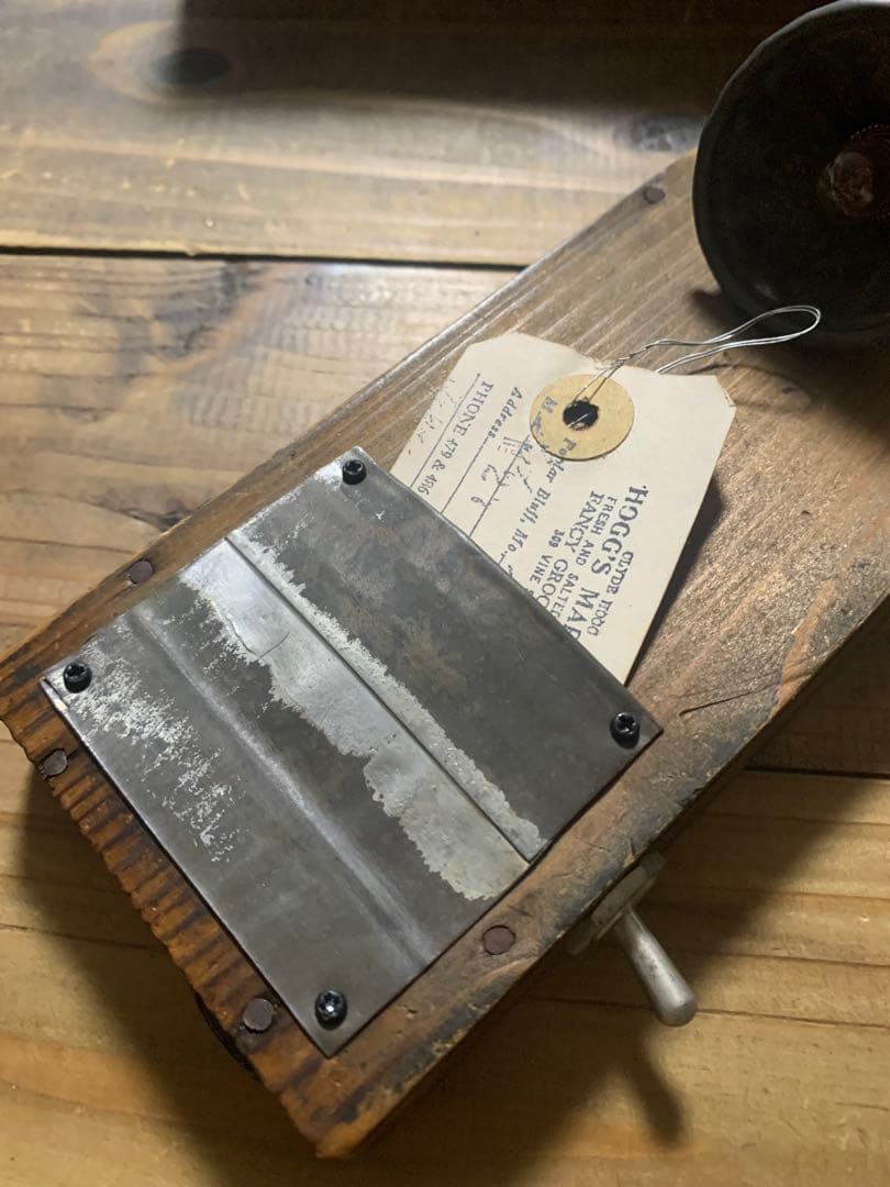 ① 古道具 アンティーク雑貨 古材とミニモールドのランプ