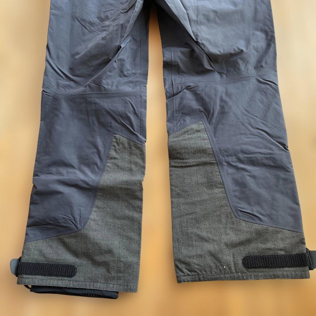 【新品】ホグロフス　スキーパンツ　女性用 サスペンダー付き