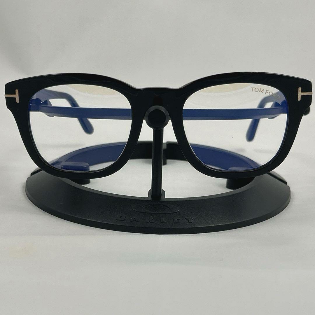 美品　TOMFORD 伊達メガネ　TF5542-B 001 専用ケース付き