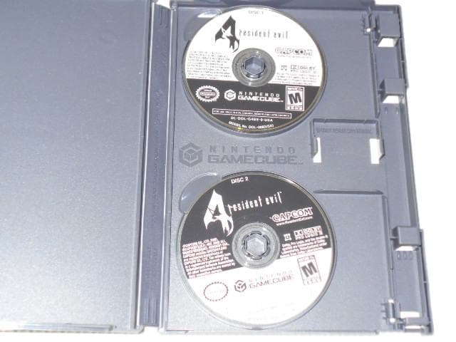 GC★resident evil 4 海外版★箱付・説明書付・ソフト付