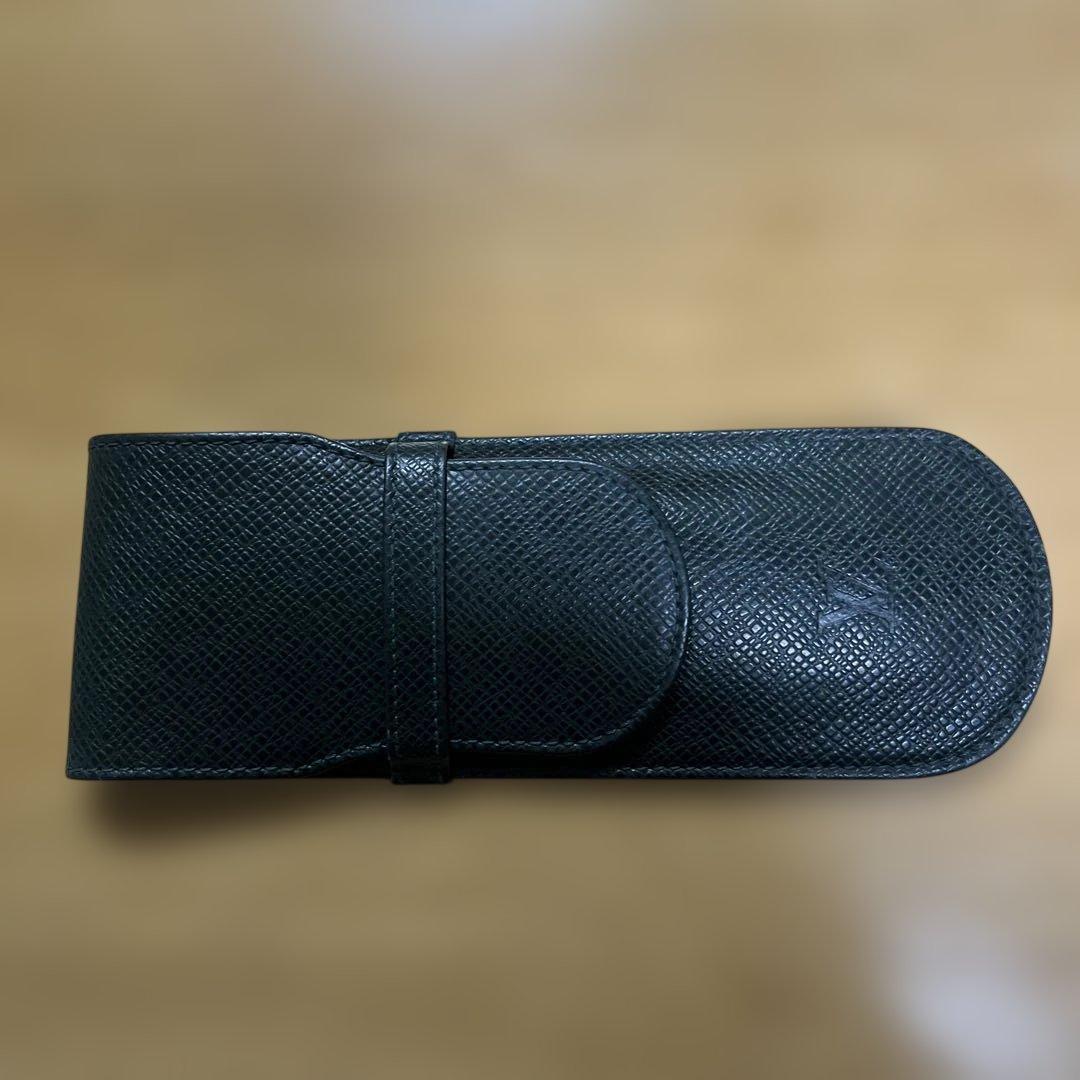 ルイヴィトン　タイガ　エピセアペンケース　深緑