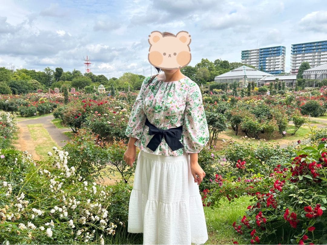 【美品】TO BE CHIC 膝丈スカート&8部袖ブラウス　花柄セットアップ