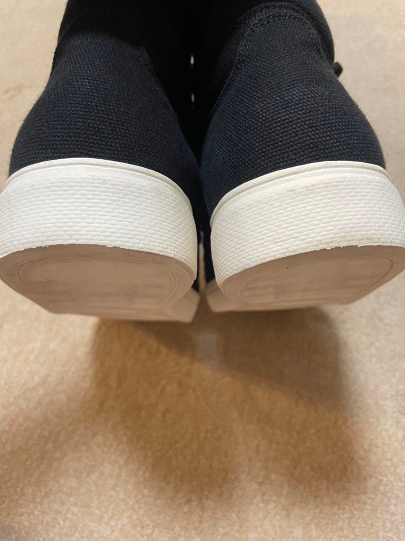 BENESU ブラックハイカットスニーカー