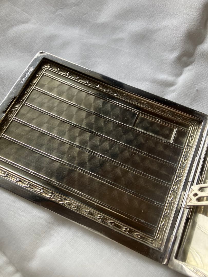 アンティーク　スターリングシルバー製のシガレットケース
