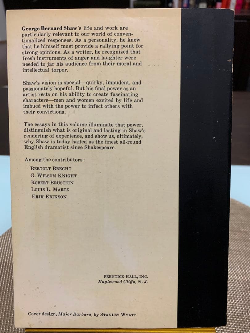 希少1965 A Collection of Critical Essays