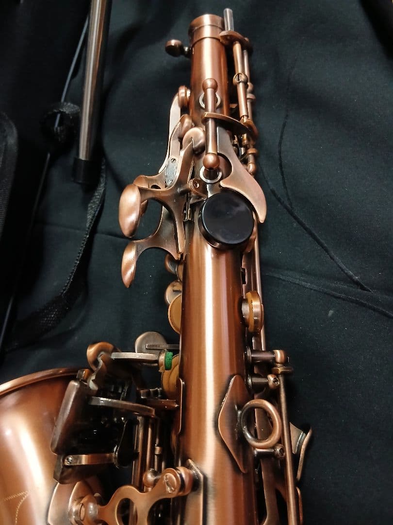 カーブド　ソプラノサックス　アンティークブロンズ　無銘　美品