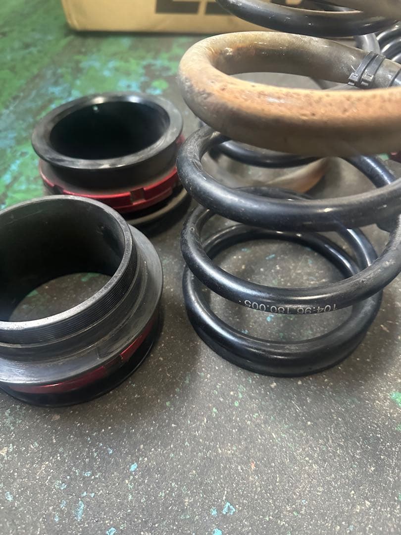 argus アバルト595 車高長キット