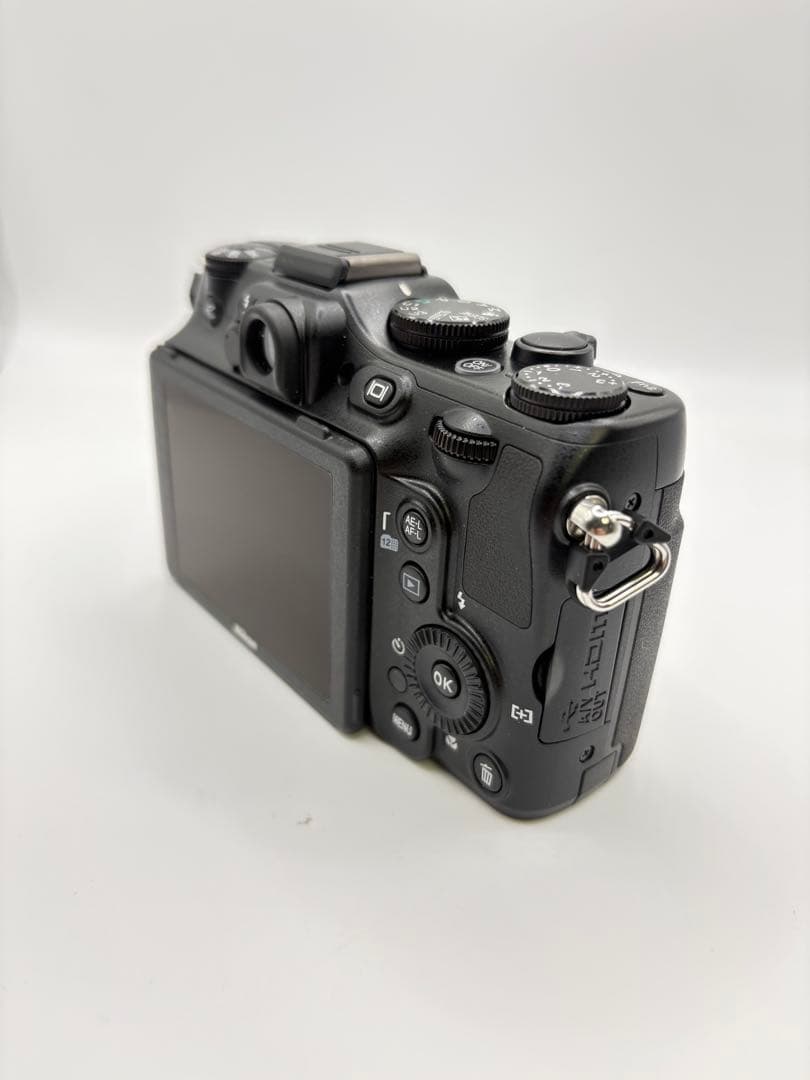 Nikon COOLPIX P7100 コンパクトデジタルカメラ