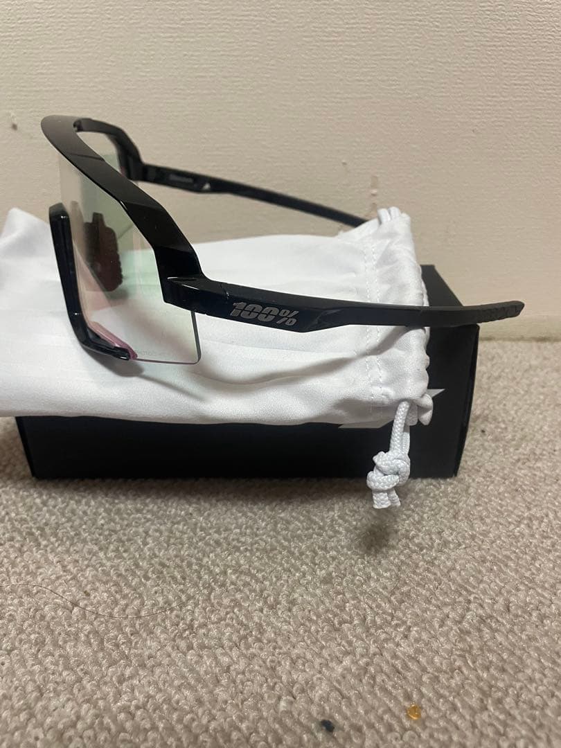 ワンハンドレッド　100% サングラス