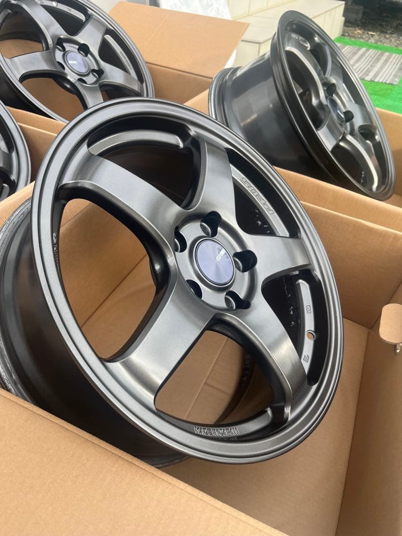 ENKEI PF05 17×7J+45 PCD114.3 4本セット