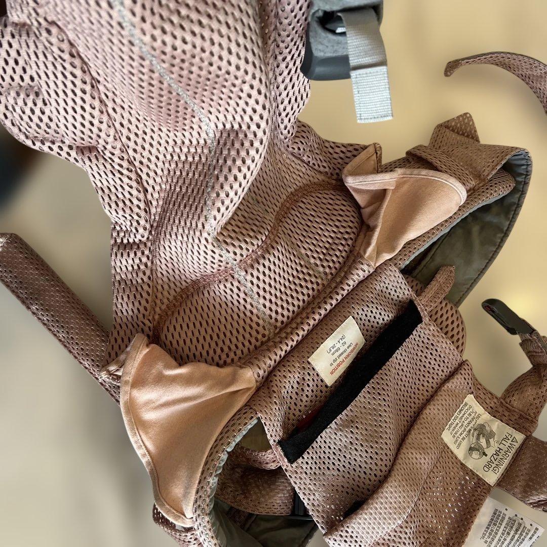 取扱説明書付き・箱付きベビービョルンダスティピンクキャリアおまけ付きスター柄