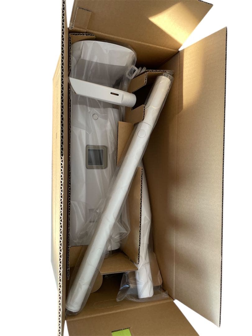 【新品未使用】パナソニックコードレススティック掃除機 MC-NS100K-W