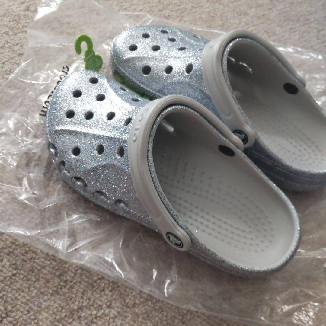 クロックス　サンダル　新品　グリッター　シルバー　25センチ　限定　レア
