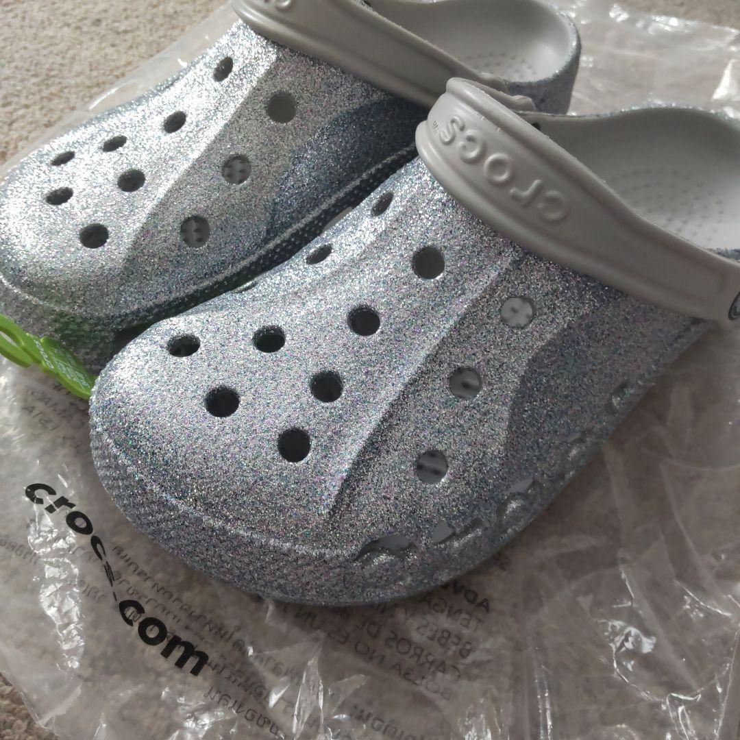 クロックス　サンダル　新品　グリッター　シルバー　25センチ　限定　レア
