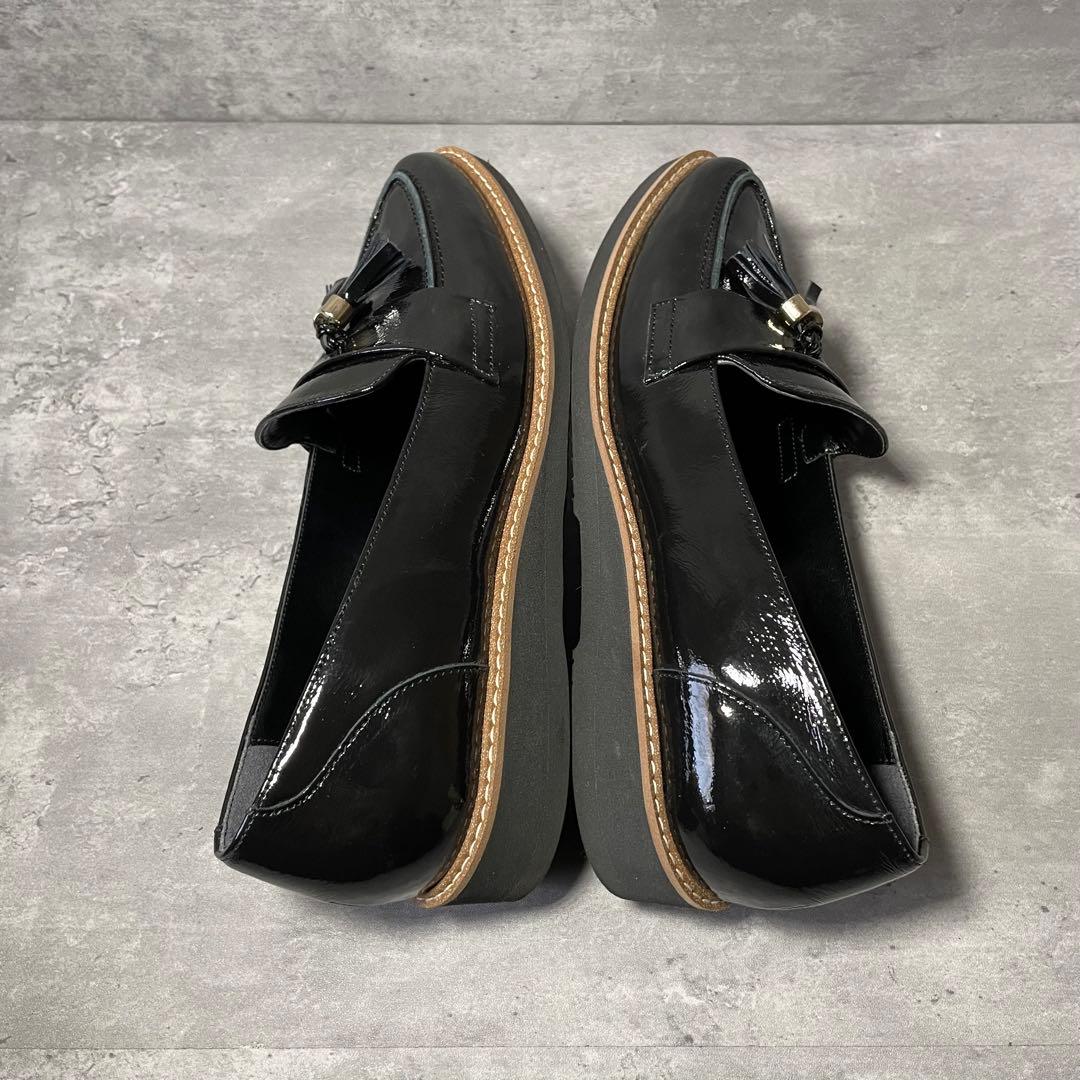 【未使用級】ダイアナ エナメル　タッセル ローファー　ポインテッド　黒　25cm