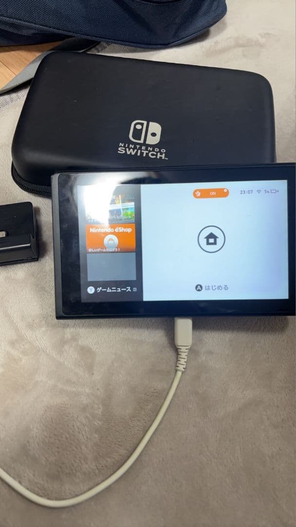Nintendo Switch 本体 ブラック キャリングケース付き
