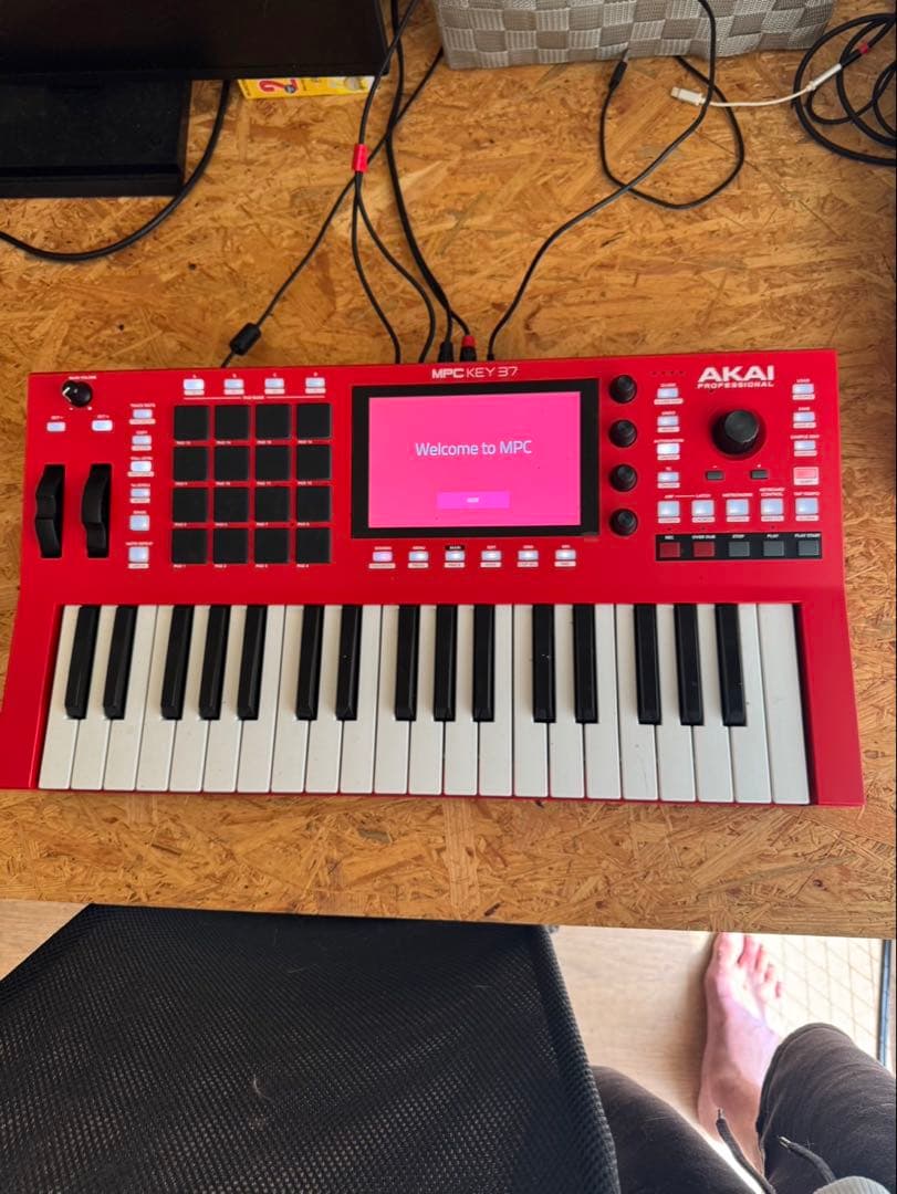 AKAI MPC key37 送料込み！最終値下げ9万円！箱あり！