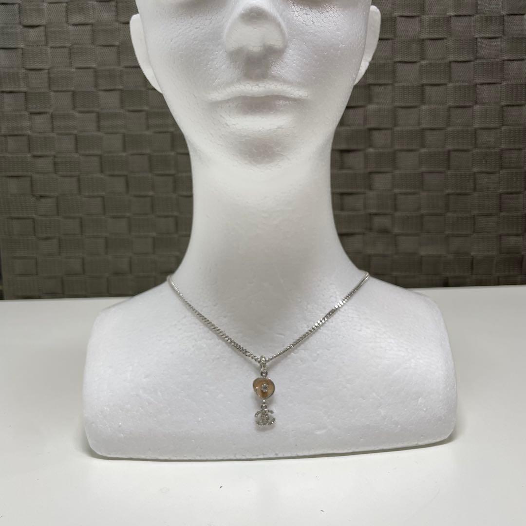 m*g様 CHANEL クリスタル　ネックレス　カメリア　シャネル