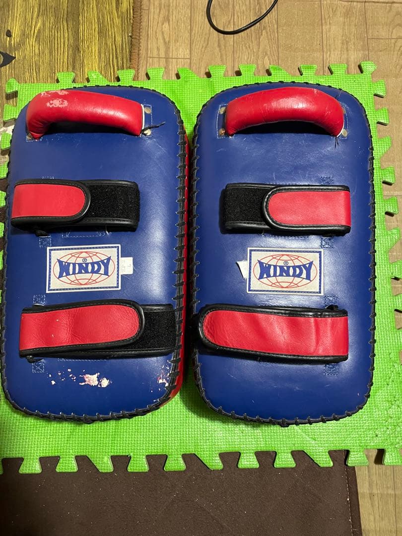 最終価格windy本革キックミットL、マーシャルワールド本革パンチングミット