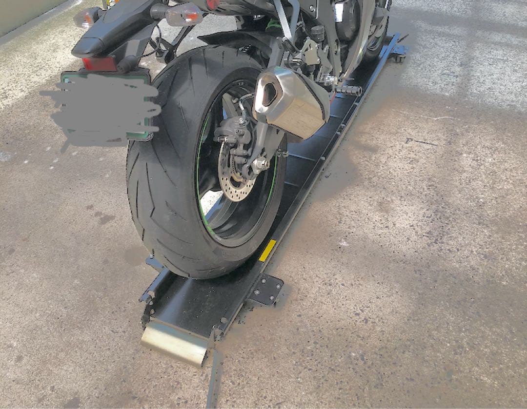 バイクドーリー　大型バイクのラクラク移動