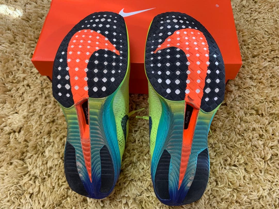 NIKE　ヴェイパーフライネクスト％3　　26.5cm