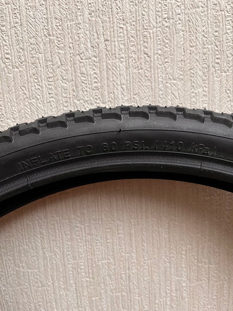 MAXXIS Holy Roller 20x1.95 タイヤ 2本セット