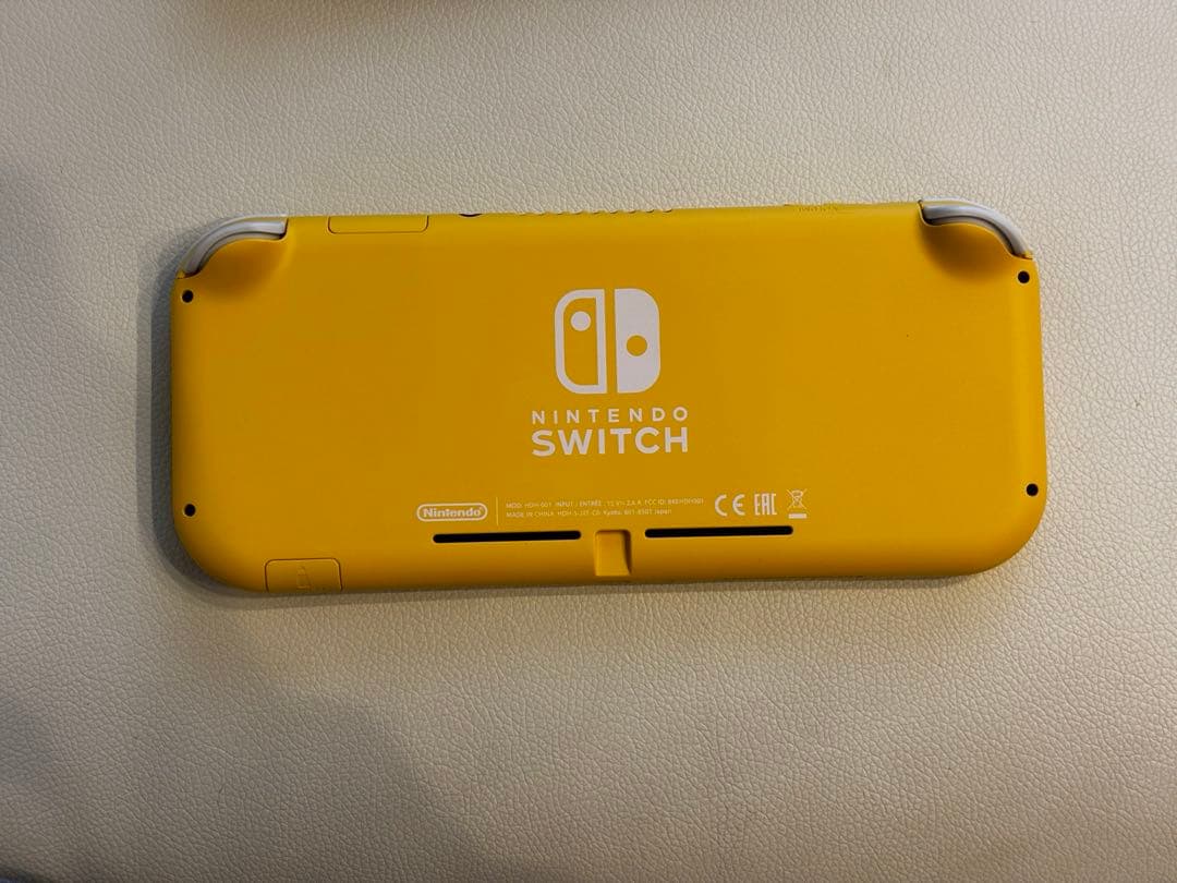 Nintendo Switch Lite イエロー 充電器・ケース付き