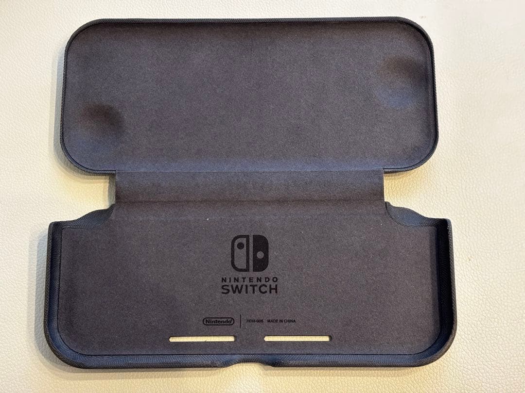 Nintendo Switch Lite イエロー 充電器・ケース付き