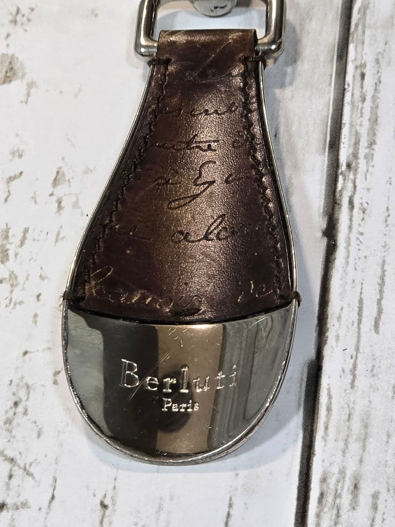 明るい太陽Berluti レザーシューホーンキーホルダー
