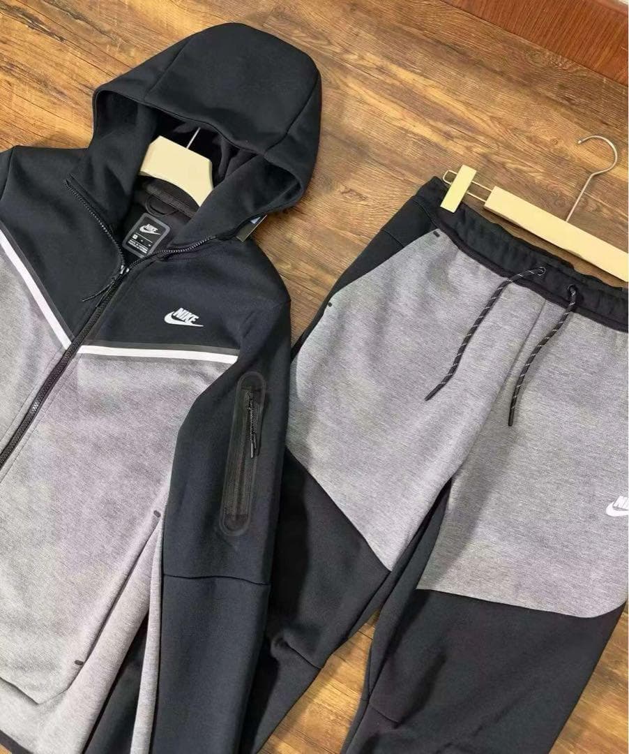 NIKE テックフリース フーディ 黒×グレー L