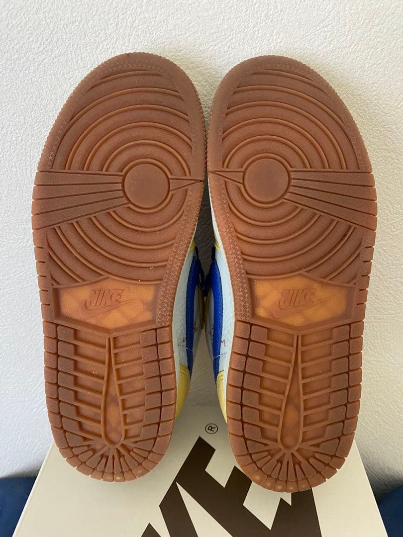 Travis Scott × Nike Air Jordan 1