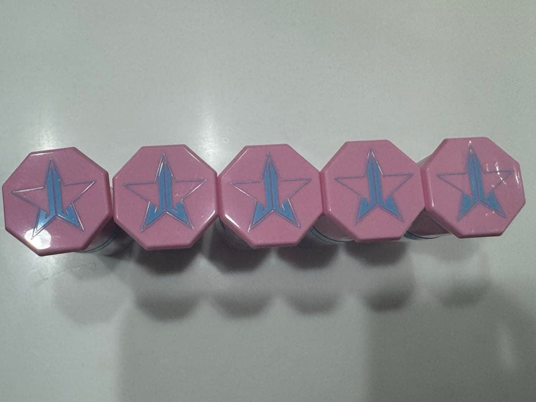 ジェフリースター　リップ、チーク　 Jeffree Star