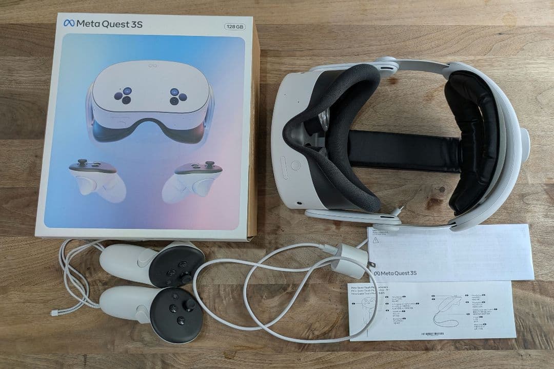 【極美品】 Quest 3S + KIWI ヘッドストラップ VRセット