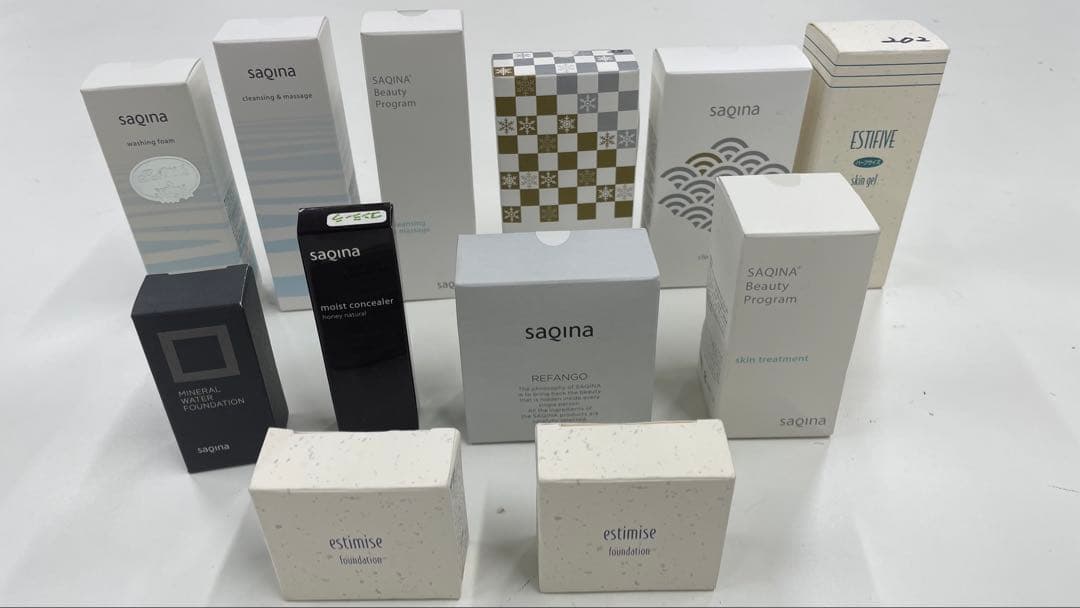 saqina化粧品一式