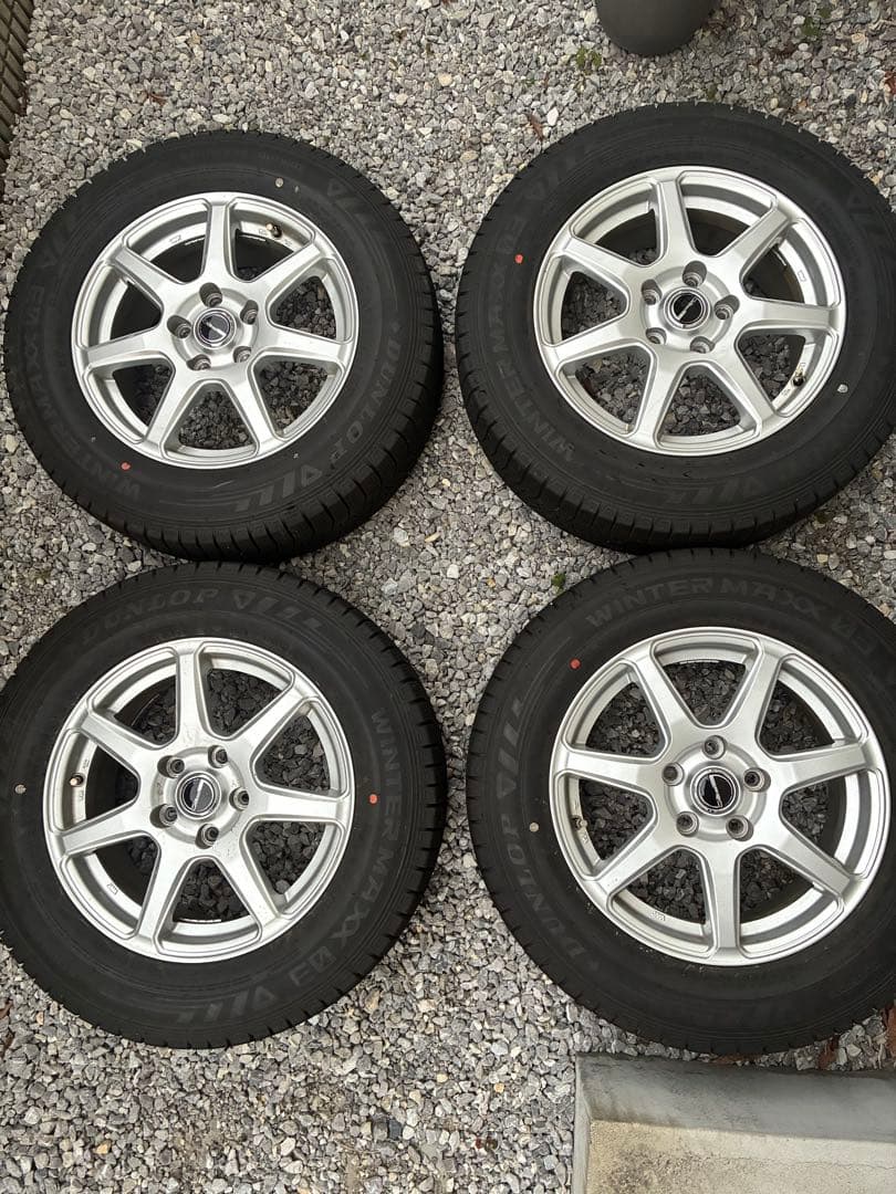 ヤリスクロス　スタッドレスタイヤ　ホイールセット205/65R16