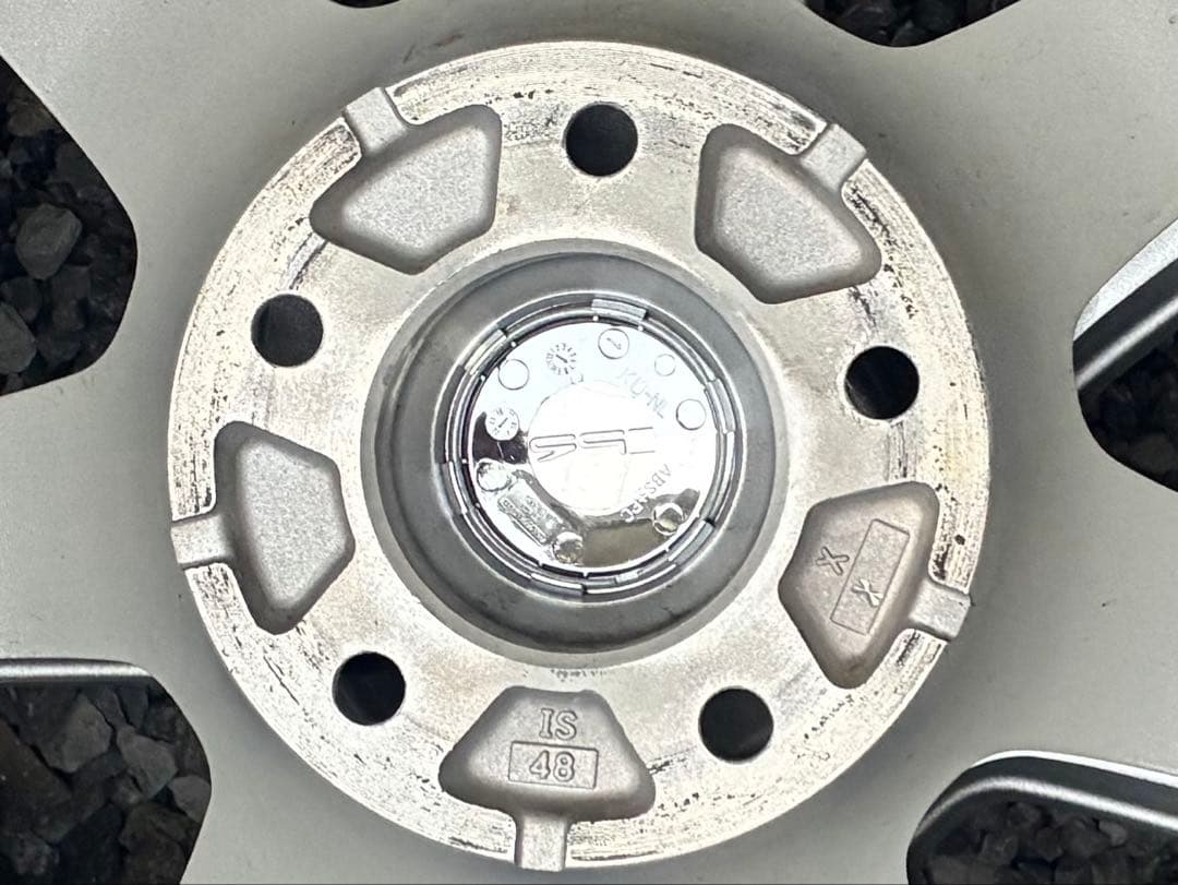 ヤリスクロス　スタッドレスタイヤ　ホイールセット205/65R16