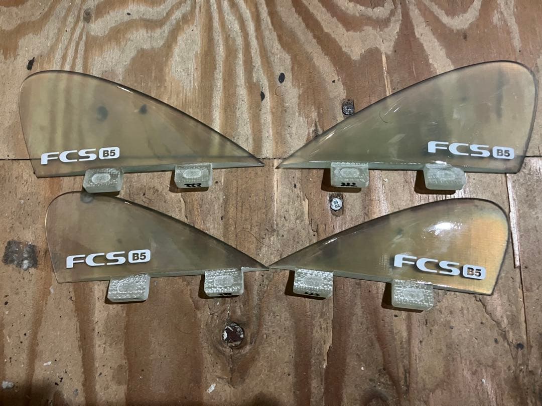 FCS B5 Quadボンザーフィン 新品未使用