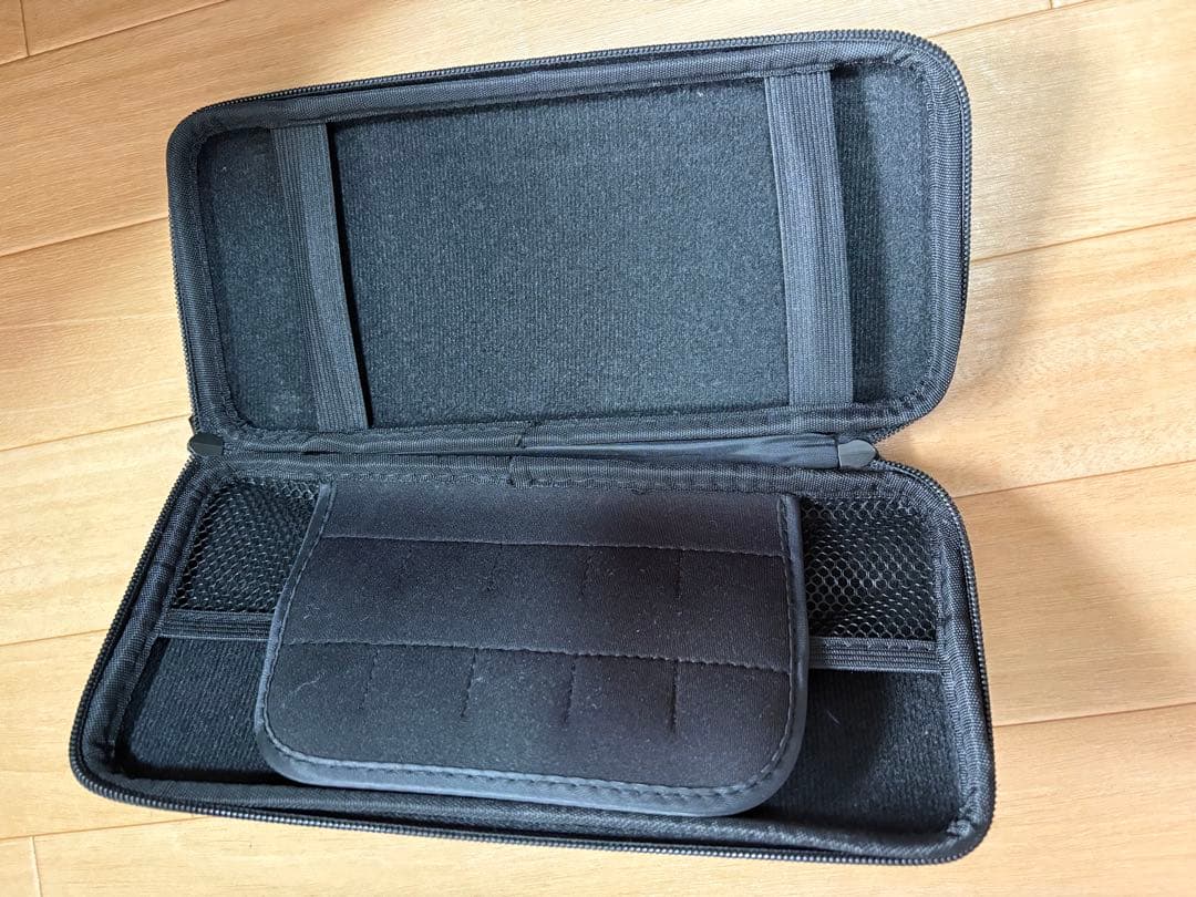 Nintendo Switch 赤/青 本体 + 付属品　箱無し