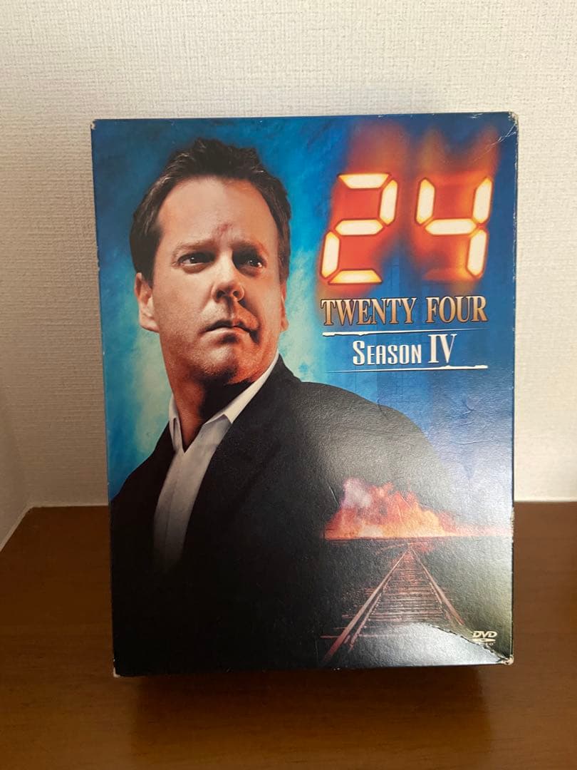24-TWENTY FOUR- シーズンⅣ ハンディBOX〈12枚組〉