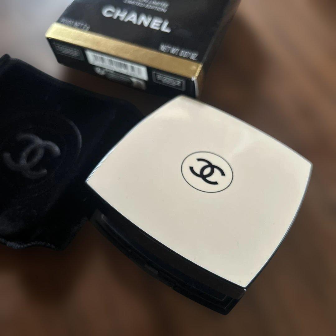 新品未使用CHANEL アイシャドウパレット