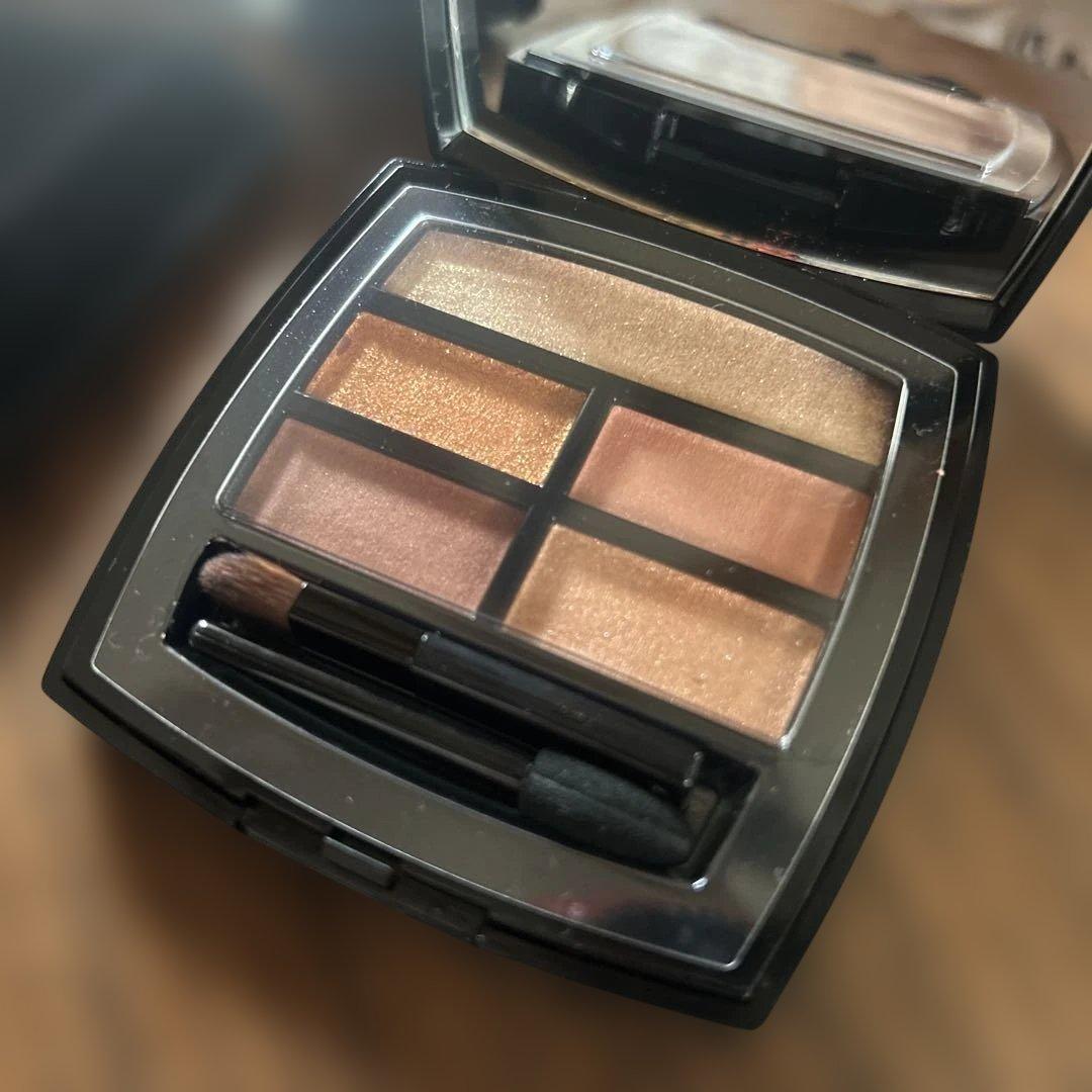 新品未使用CHANEL アイシャドウパレット