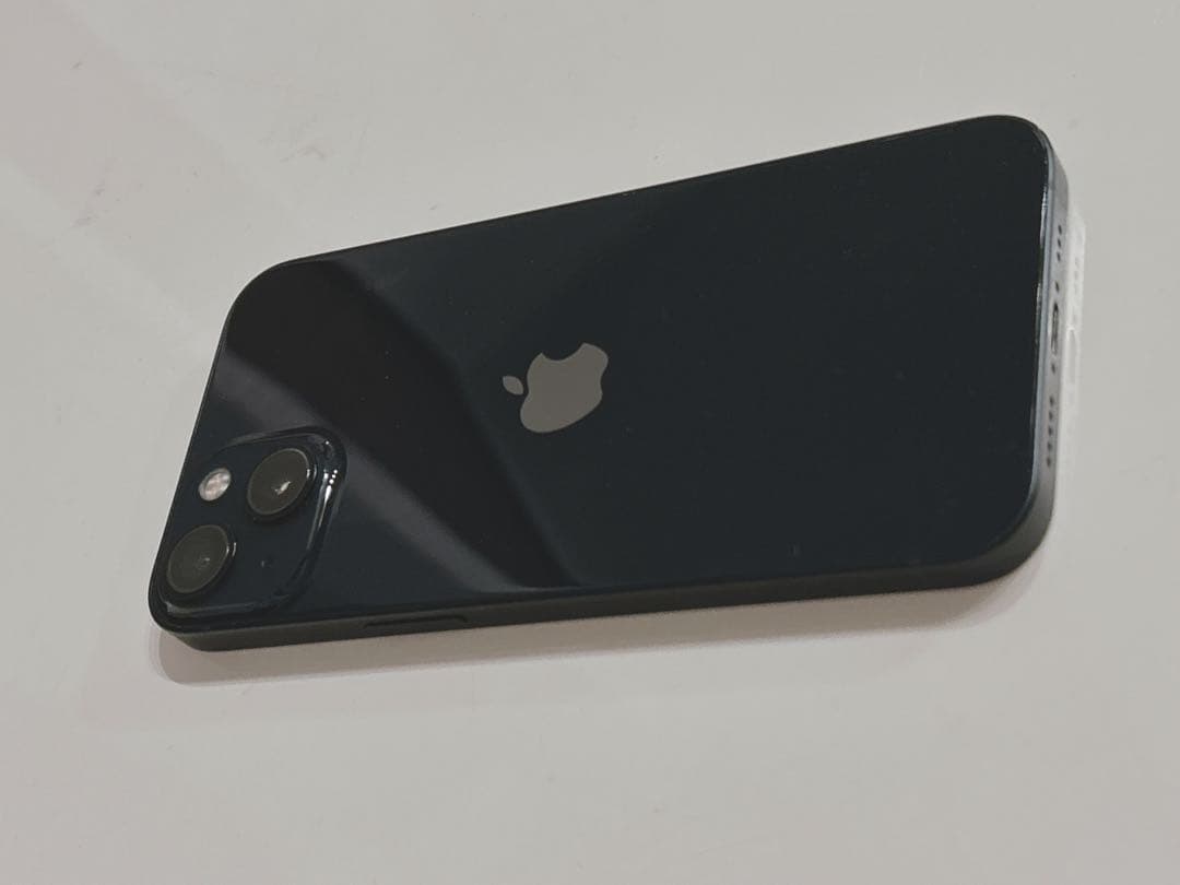 Apple iPhone 13 ブラック 本体