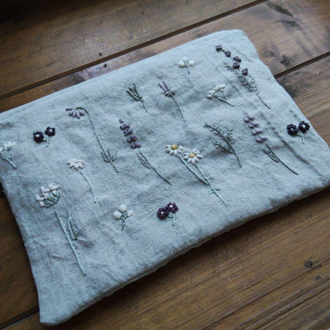 【ちい様オーダー専用ページ】リネン刺繍　クッションカバー　テレビカバー