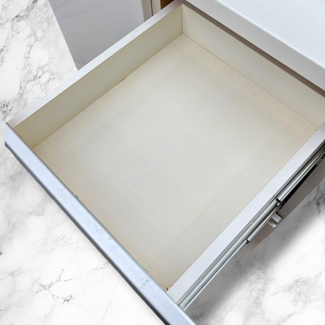 【大容量ホワイト食器棚】幅約80cm／高さ約205cm／キッチンボード